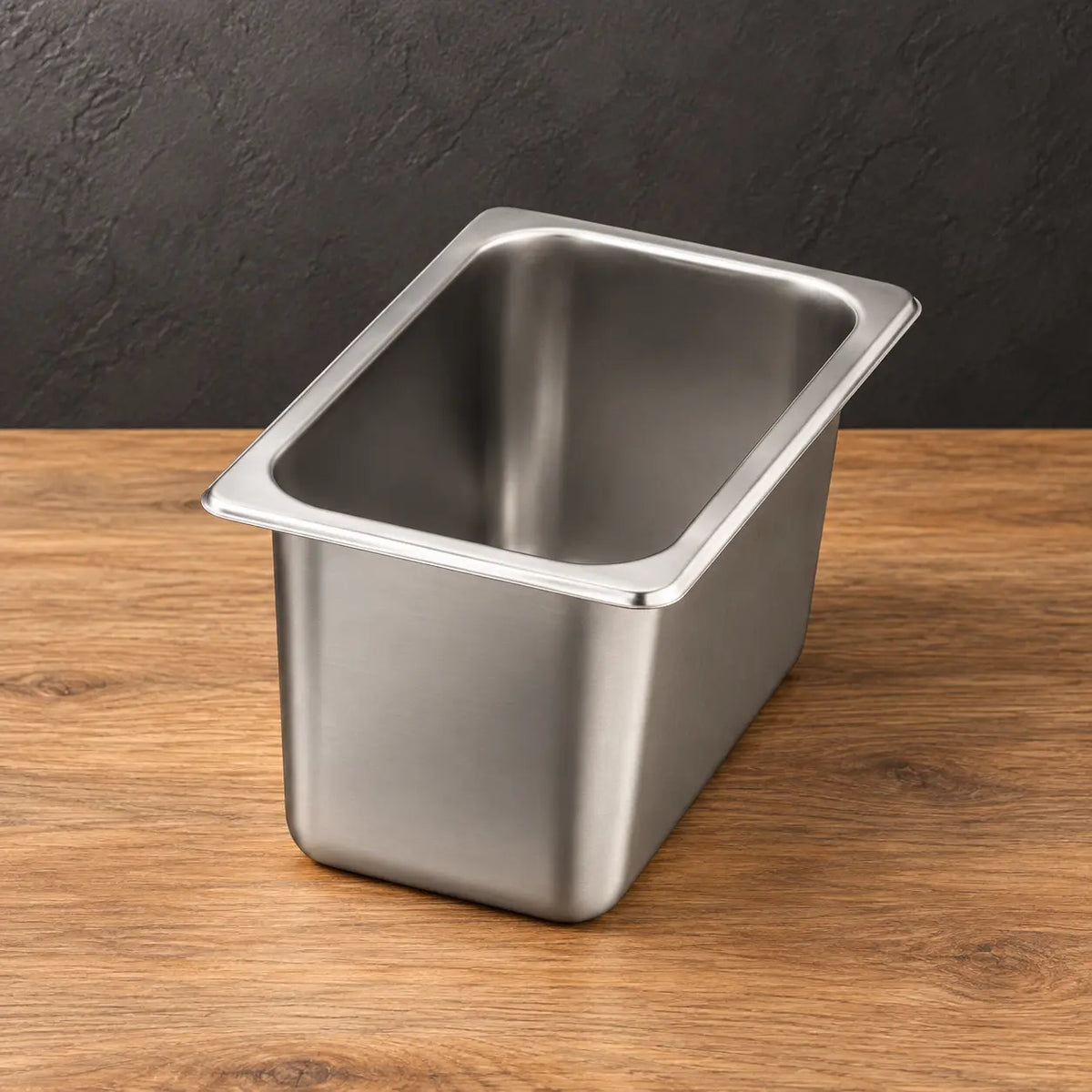 One-quarter size American Style stainless steel Gastronorm pan