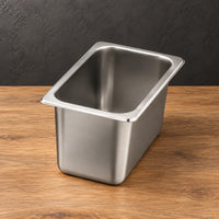 One-quarter size American Style stainless steel Gastronorm pan