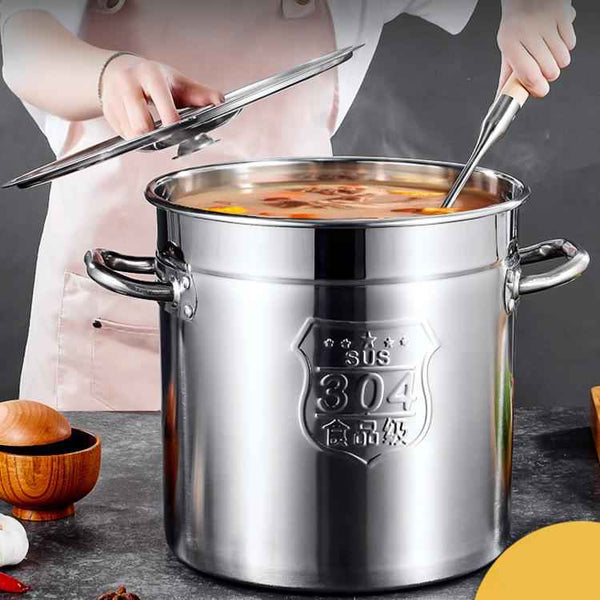 Large 170L stainless steel stock pot with reinforced riveted handles and fitted lid for restaurant and commercial kitchen use